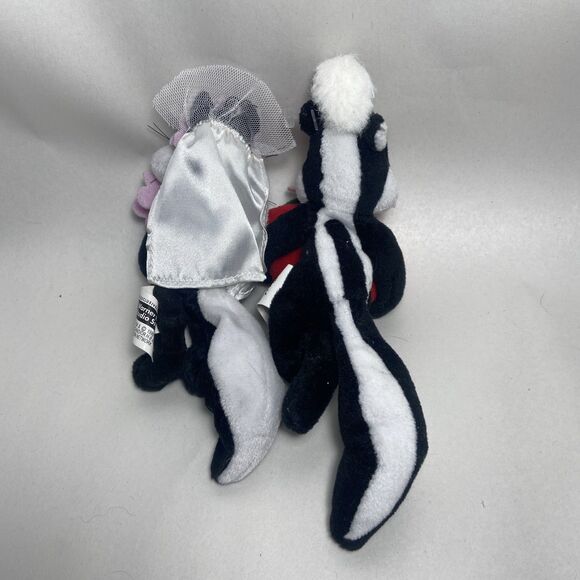 Vintage Warner Bros Pepe Lewpew and Penelope Skunk Beanbag Plush 7 inch 2 pc Lot - Picture 3 of 6
